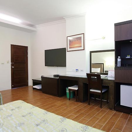 Cyuan Tang Hot Spring Hotel Джиаоси Екстериор снимка