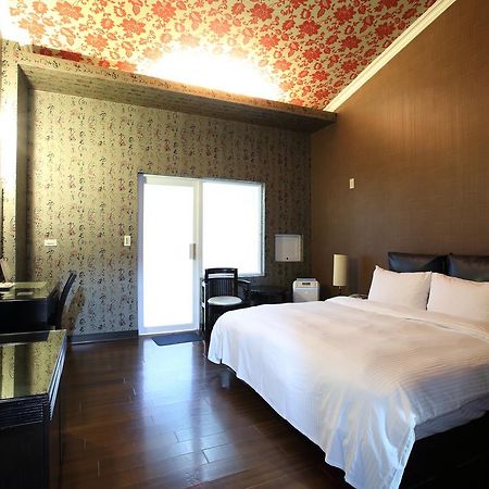 Cyuan Tang Hot Spring Hotel Джиаоси Екстериор снимка